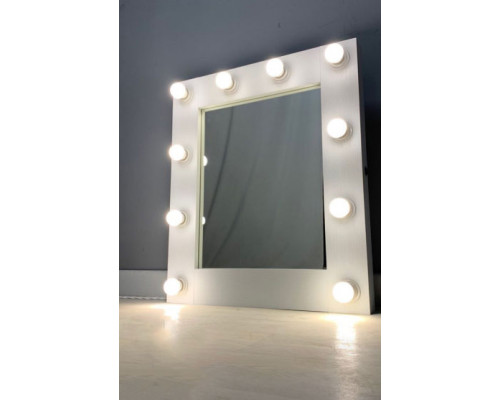 Гримерное визажное зеркало с подсветкой из ламп 60х65 см